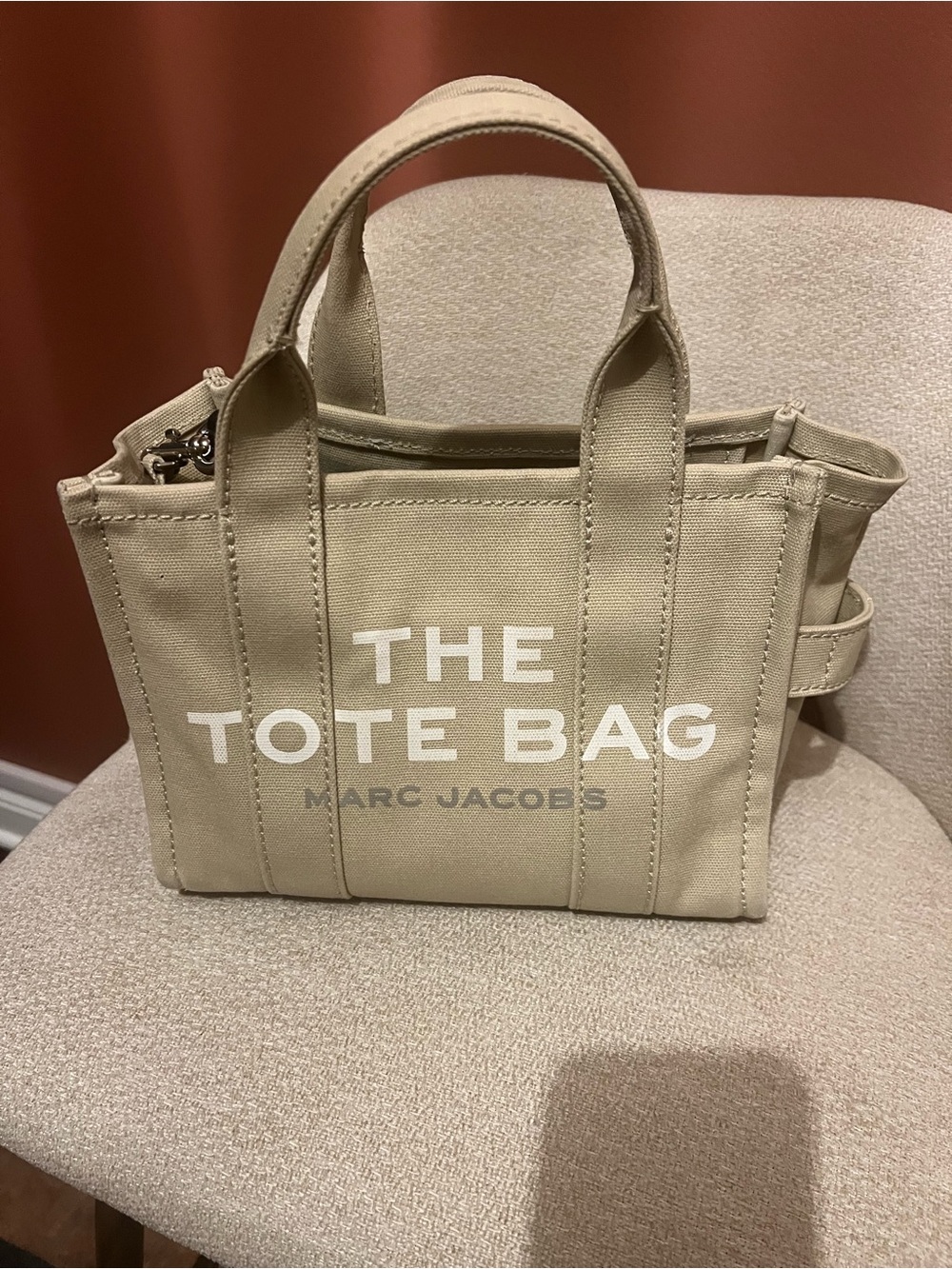 Tote Bag Identification